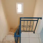 Lachi Polis